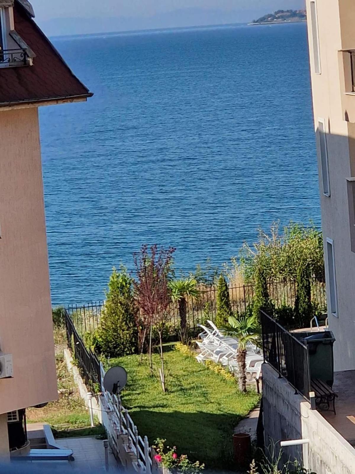 Larenta Sveti Vlas, Ulitsa Cherno More 12 Exterior foto