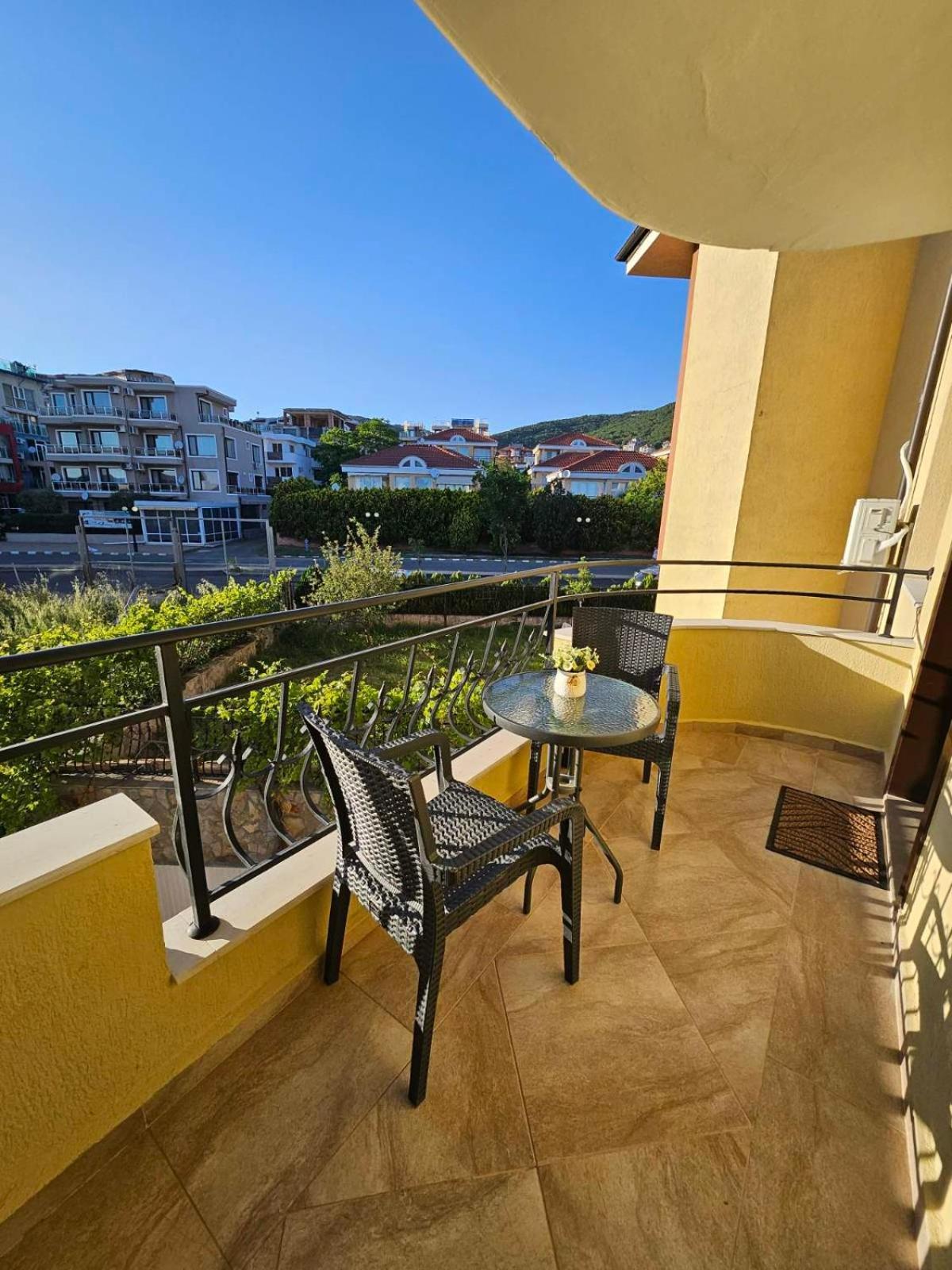 Larenta Sveti Vlas, Ulitsa Cherno More 12 Exterior foto